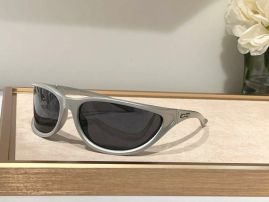 Picture of Balenciga Sunglasses _SKUfw52347279fw